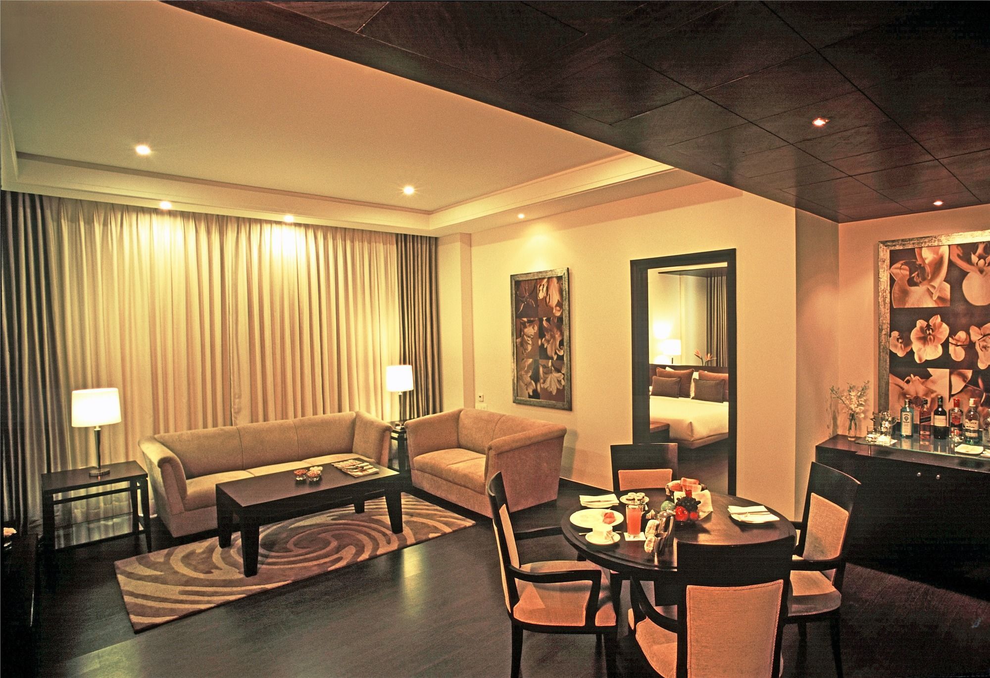 Hotel Radisson Noida Esterno foto