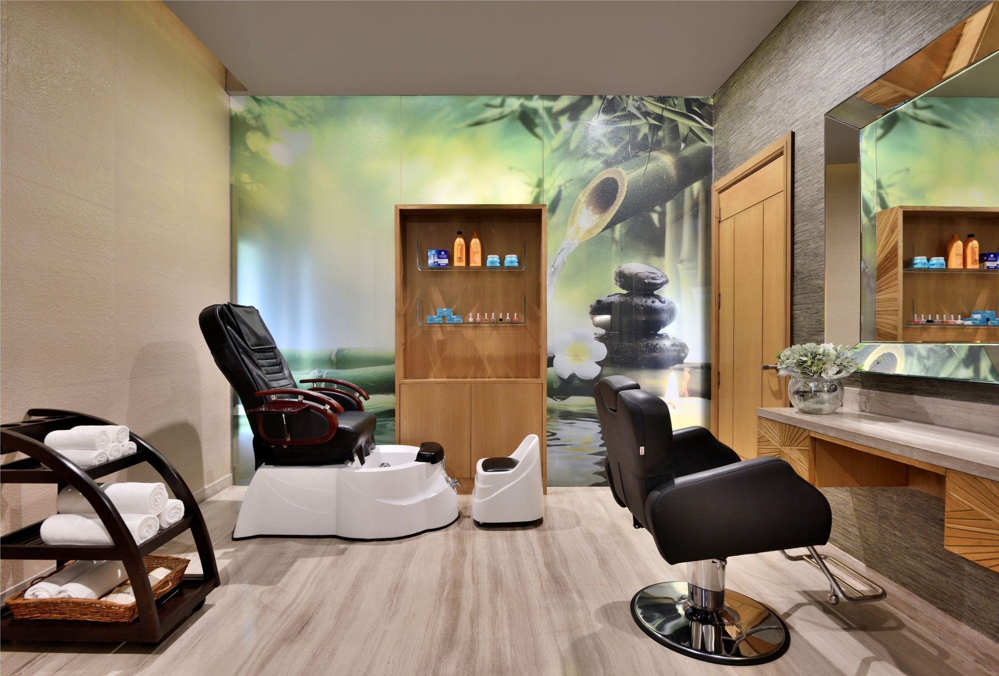 Hotel Radisson Noida Esterno foto