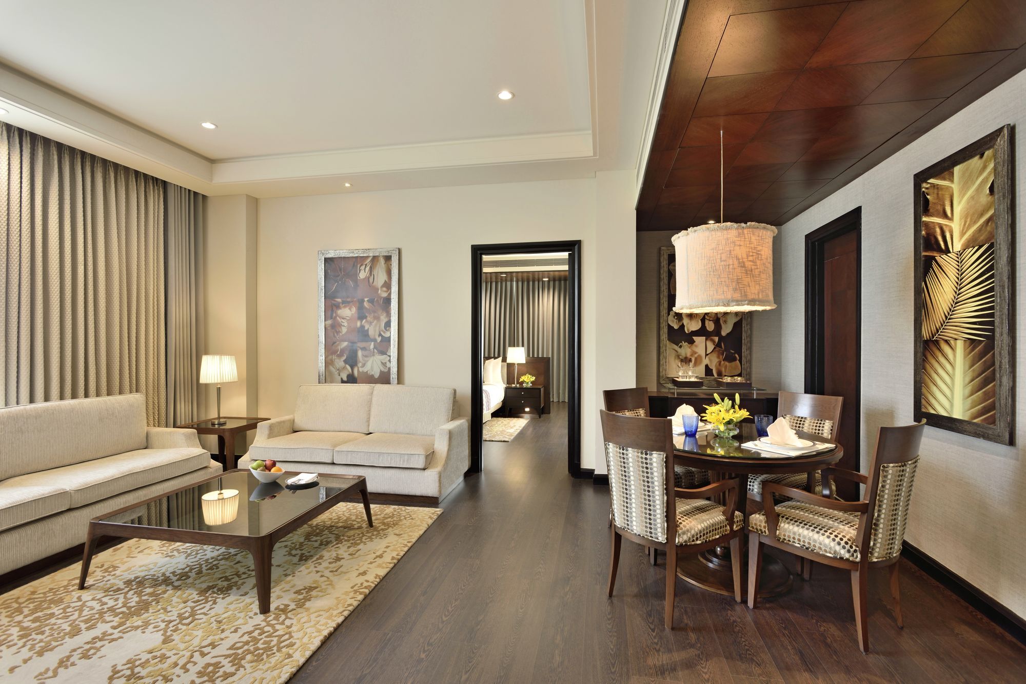 Hotel Radisson Noida Esterno foto