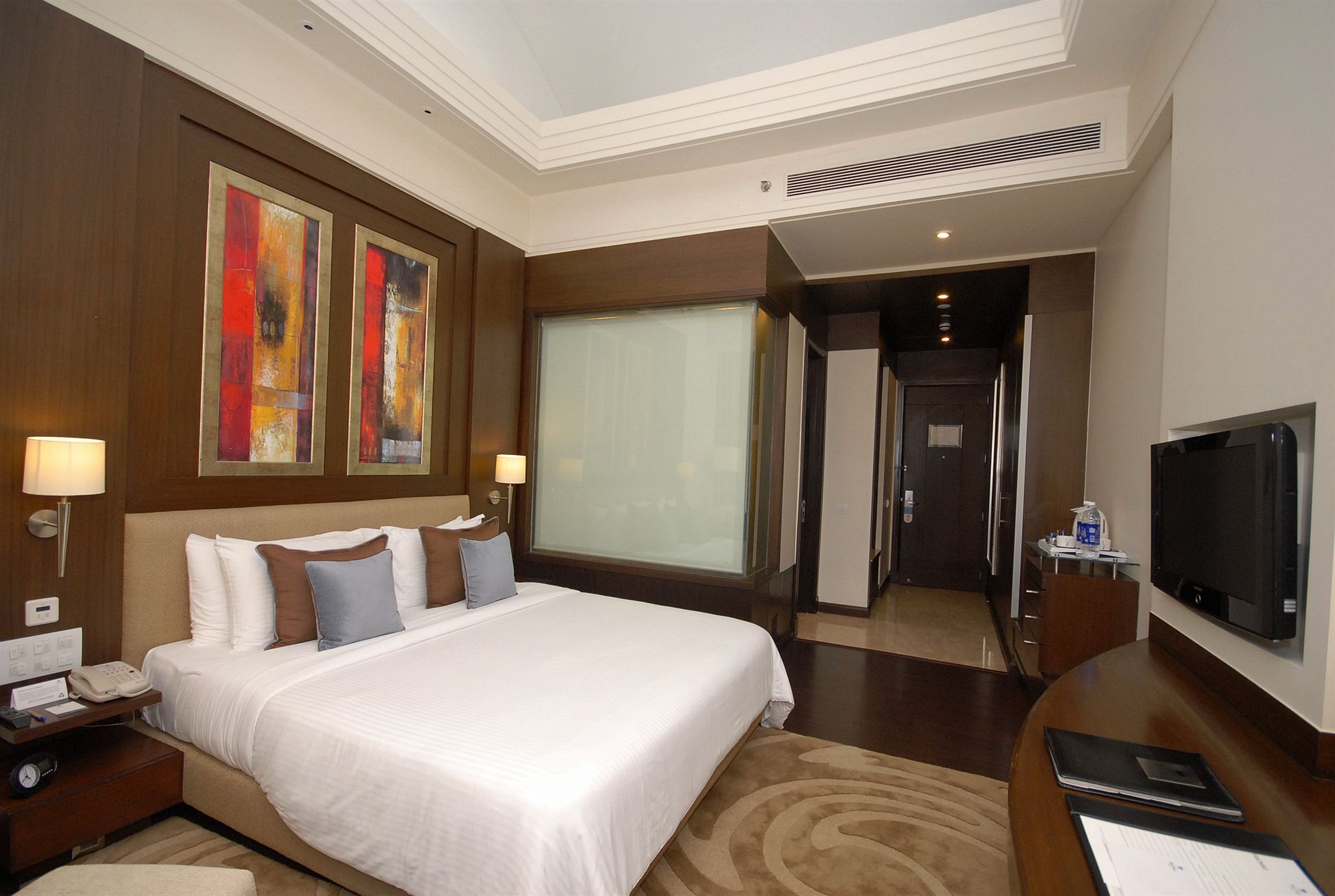 Hotel Radisson Noida Esterno foto